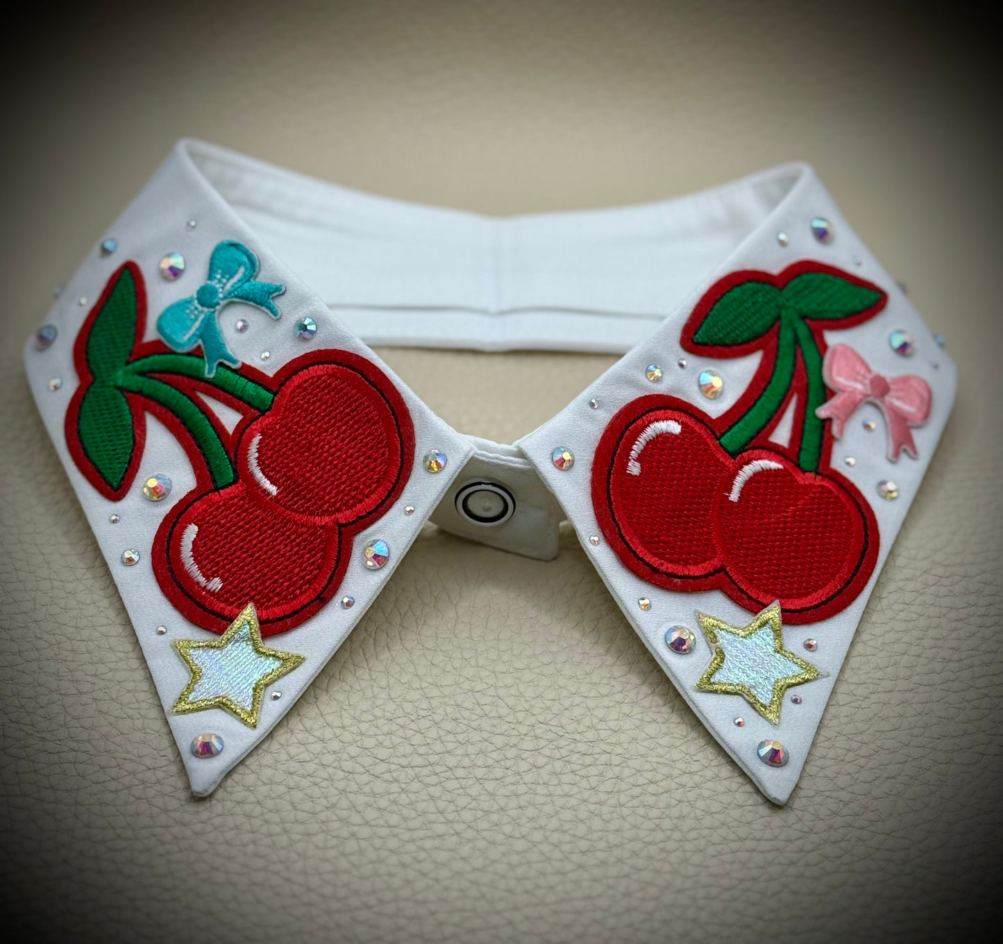 Cherry Dopamine Detachable Collar
