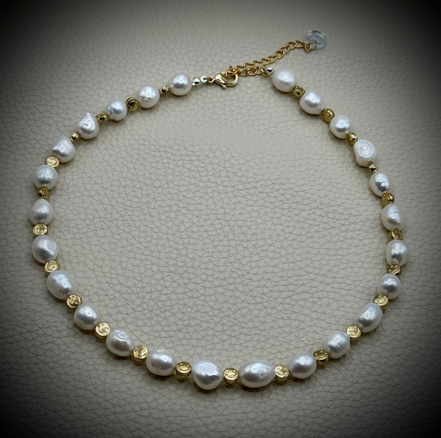 Gold Smiley Pearl Dopamine Necklace